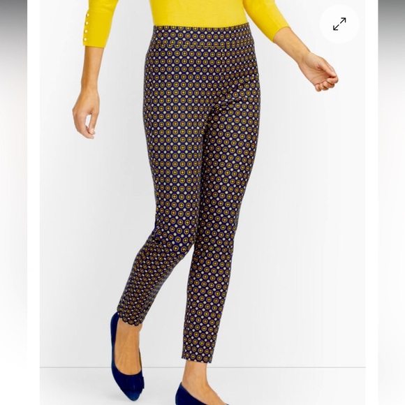 TALBOTS Essex Ankle Pants Geo Hearts 6P - Picture 1 of 7